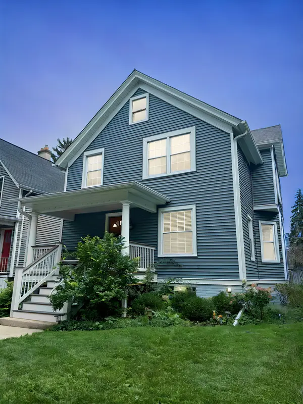1619 Florence AVE #2, Evanston, IL 60201