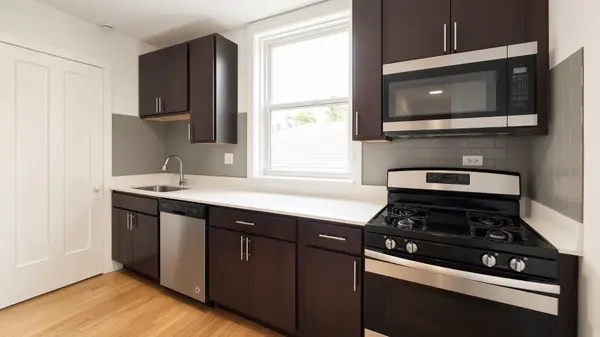 3018 N Karlov AVE #2, Chicago, IL 60641