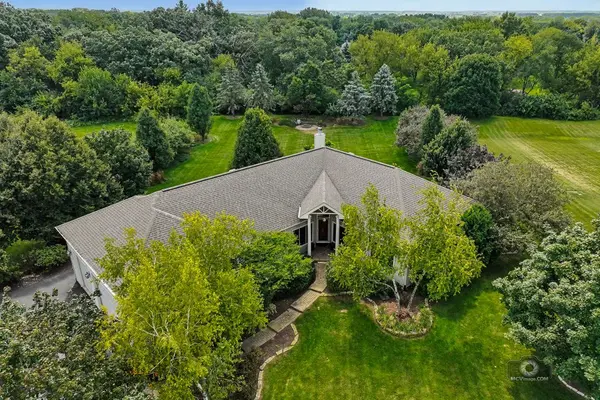 18919 Raven Hills DR, Marengo, IL 60152