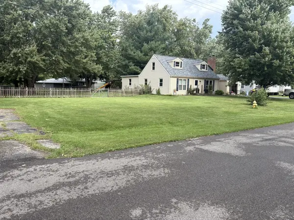 9313 Baldwin DR, Machesney Park, IL 61115