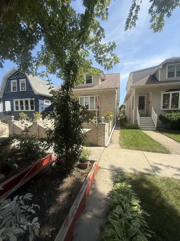 5117 N Kolmar AVE, Chicago, IL 60630