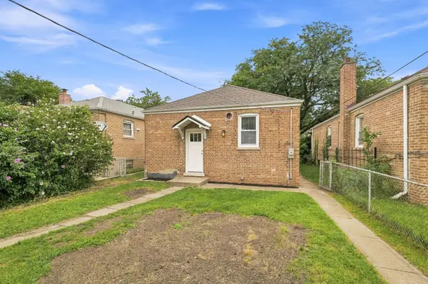 8550 S Jeffery BLVD, Chicago, IL 60617