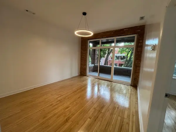 820 N Leavitt ST #2, Chicago, IL 60622