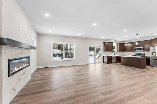 1007 Misty Meadow BLVD, Buffalo, MN 55313