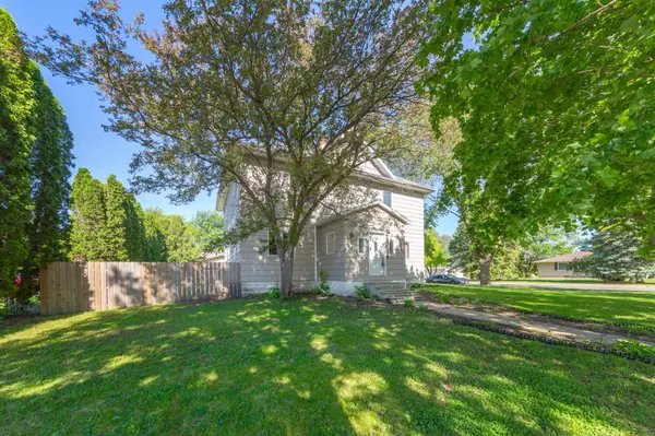 108 1st AVE NW, Mapleton, MN 56065