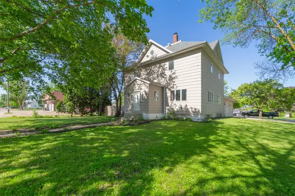 108 1st AVE NW, Mapleton, MN 56065