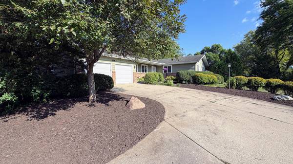 1308 Prairie ST S, Northfield, MN 55057