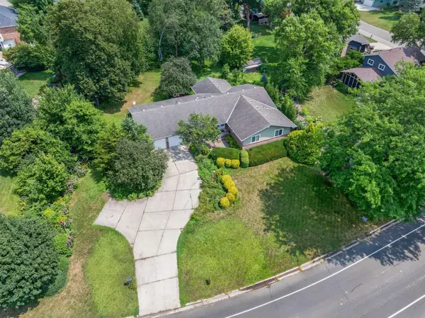1308 Prairie ST S, Northfield, MN 55057