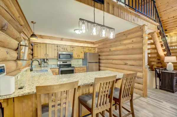 5555 Otter View TRL, White Bear Lake, MN 55110