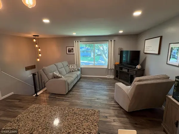 1413 Elm AVE N, Glencoe, MN 55336