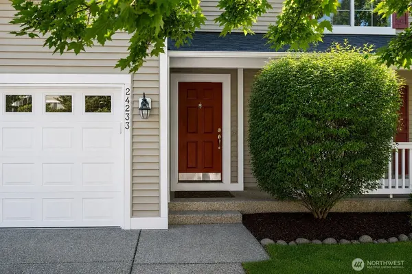24233 237th Way SE, Maple Valley, WA 98038