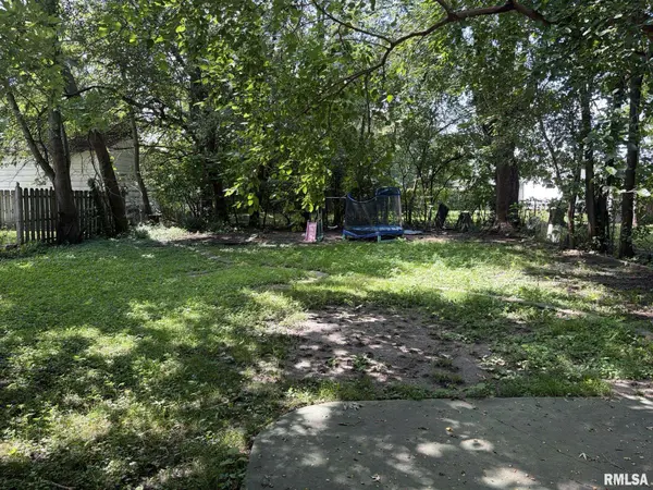 348 S PEARL ST, Galesburg, IL 61401