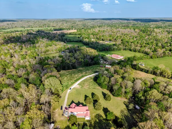 772 Salmon Branch Rd, Erin, TN 37061