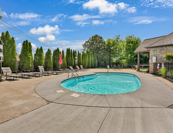 253 Dorchester Cir, Clarksville, TN 37043