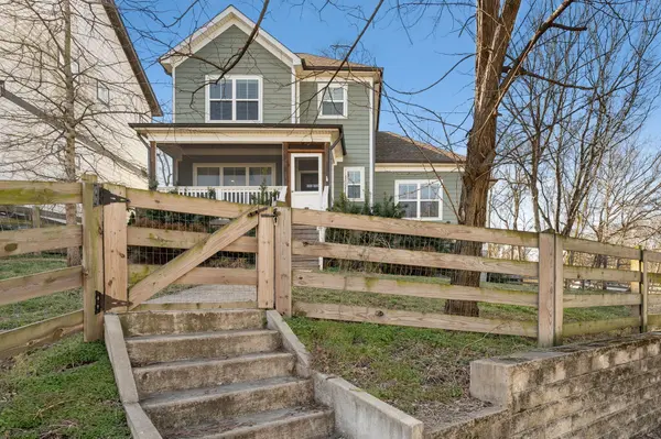 1035 40th Ave #N, Nashville, TN 37209