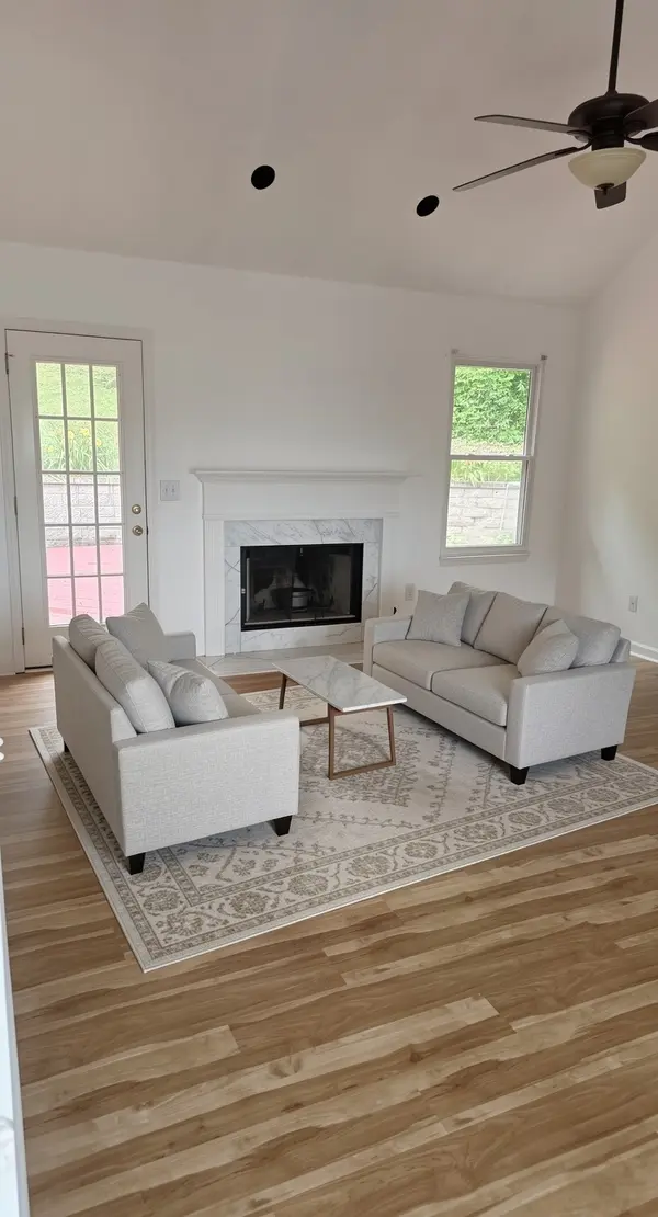 609 Glenridge Close, Nashville, TN 37221