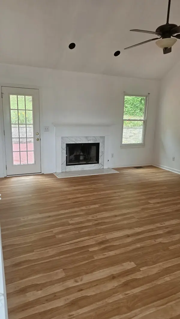 609 Glenridge Close, Nashville, TN 37221