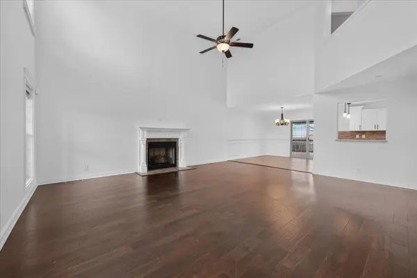 1013 Garner Hills Dr, Clarksville, TN 37042