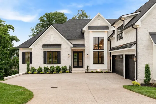342 Raintree Drive, Hendersonville, TN 37075