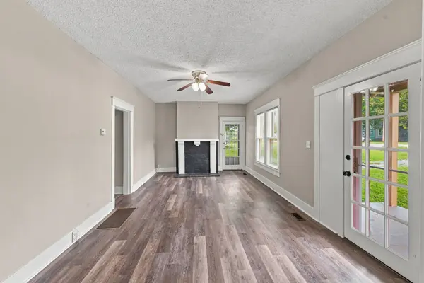 1218 Howard Ave, Nashville, TN 37216