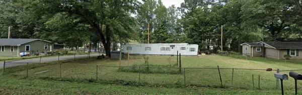 911 Hilltop Ct, Clarksville, TN 37042