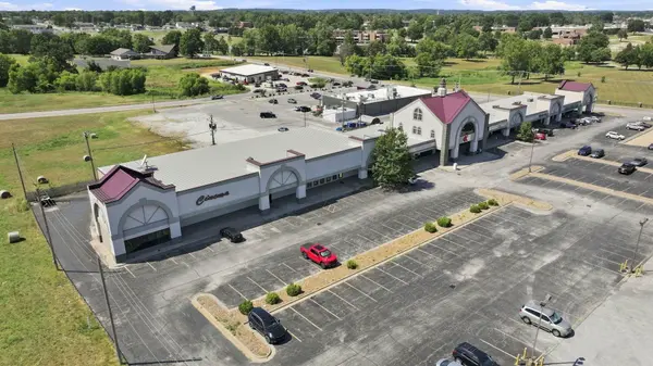 800 E Aldrich RD, Bolivar, MO 65613