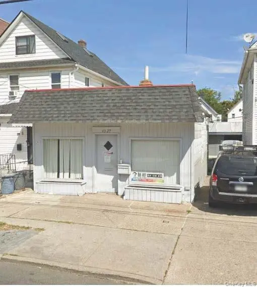 43-27 Bowne ST #BB, Flushing, NY 11355