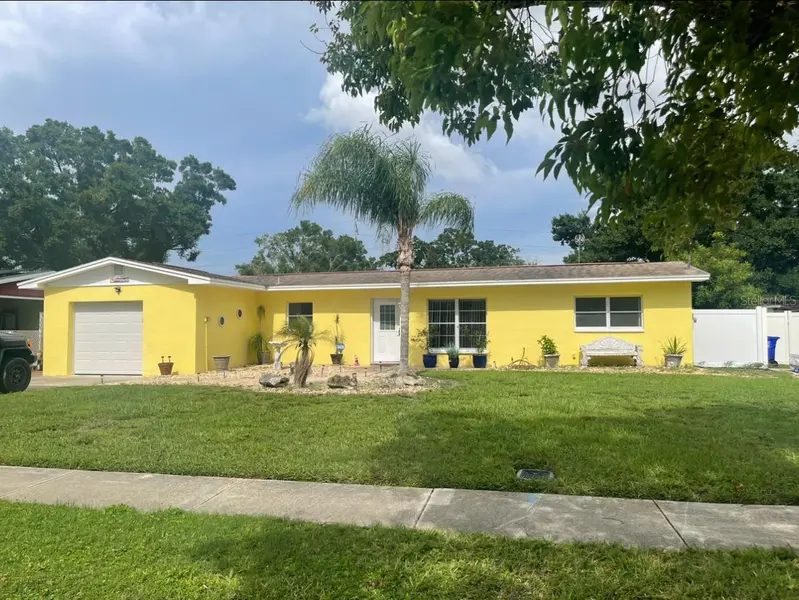 331 SHORE DR E, Oldsmar, FL 34677