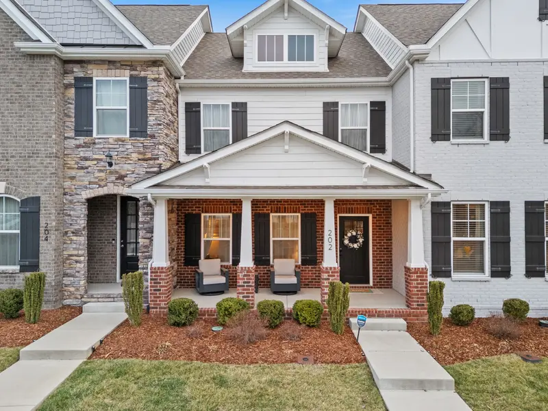 202 Grandstand Blvd, Gallatin, TN 37066