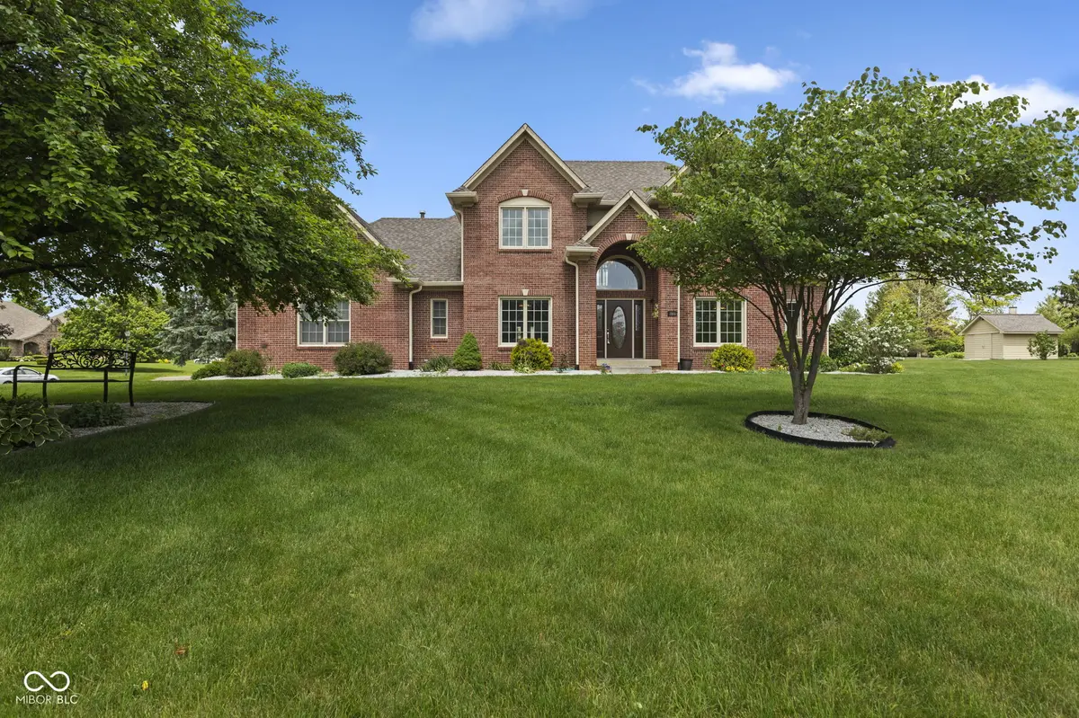 1846 S Fox Cove BLVD, New Palestine, IN 46163