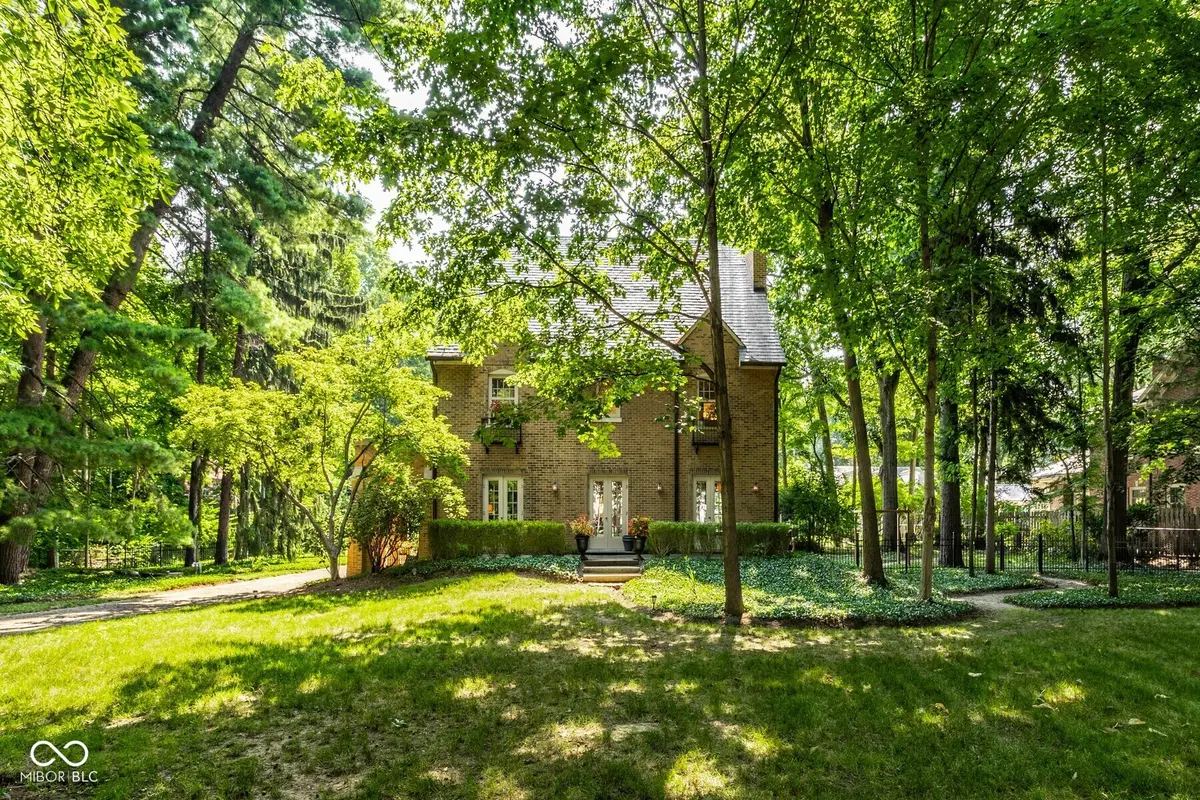4151 N Pennsylvania ST, Indianapolis, IN 46205