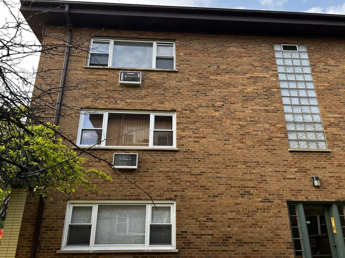 214 S Oak Park AVE S #5, Oak Park, IL 60302
