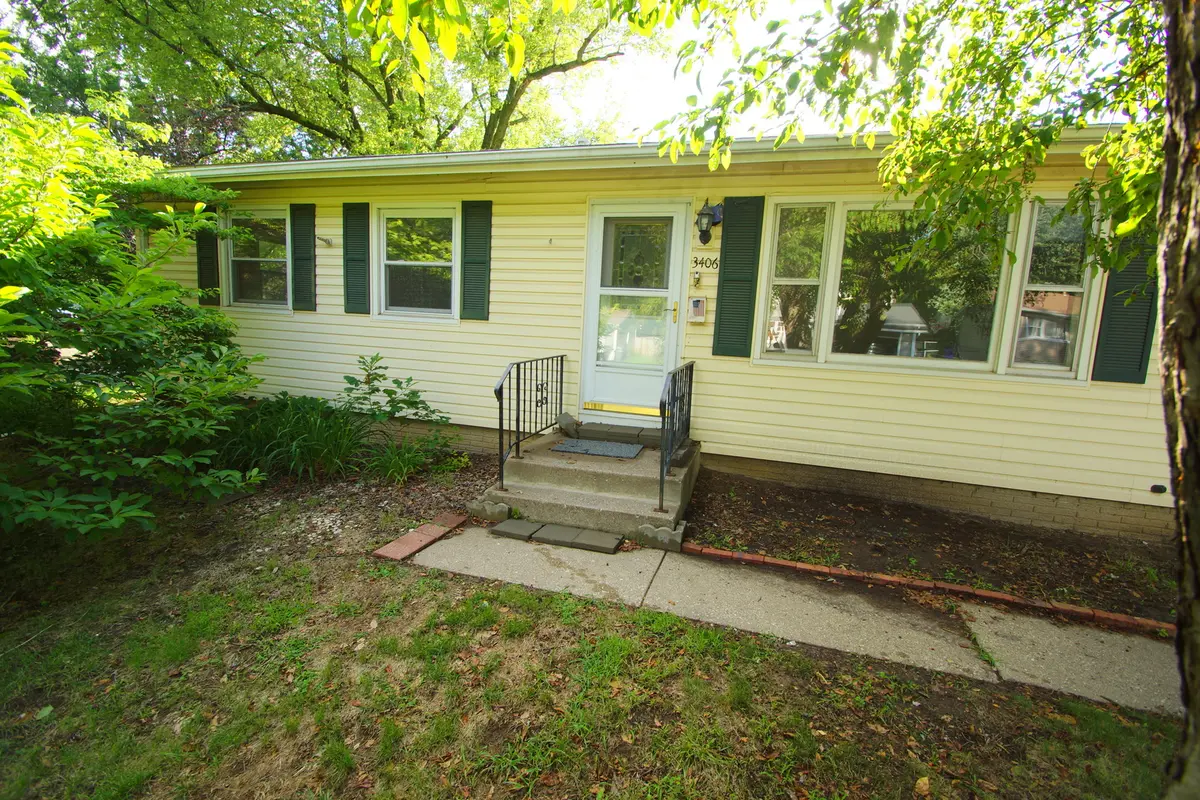 3406 MAGNOLIA CT, Bettendorf, IA 52722