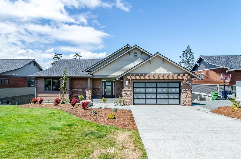 3806 W 2nd AVE, Anacortes, WA 98221