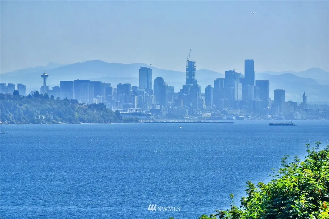 10664 NE Valley RD, Bainbridge Island, WA 98110