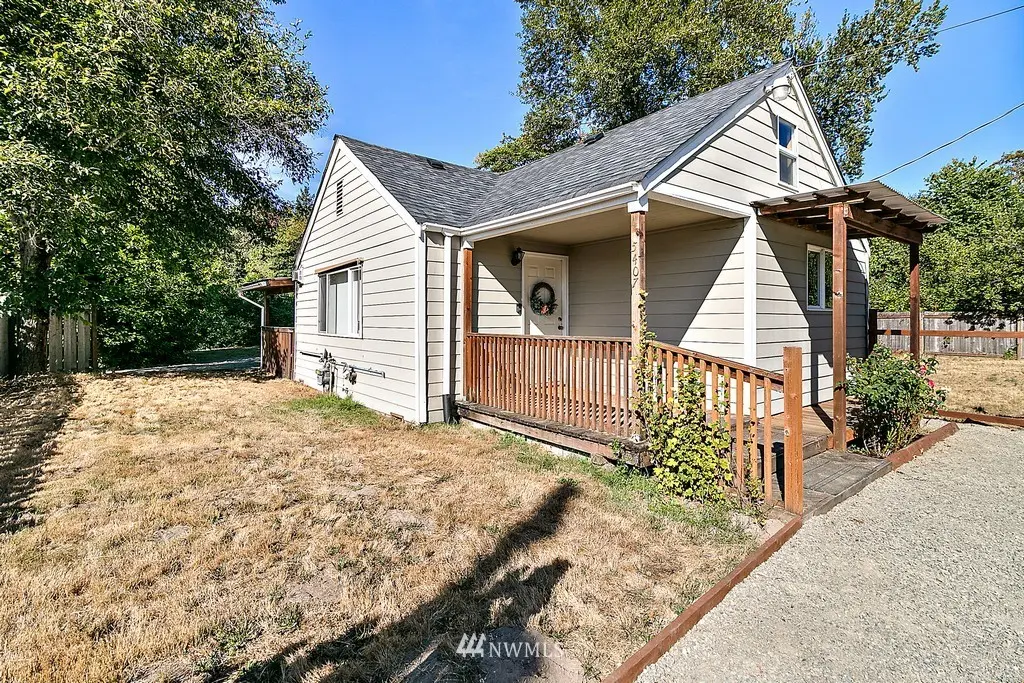 5407 112th AVE E, Puyallup, WA 98372