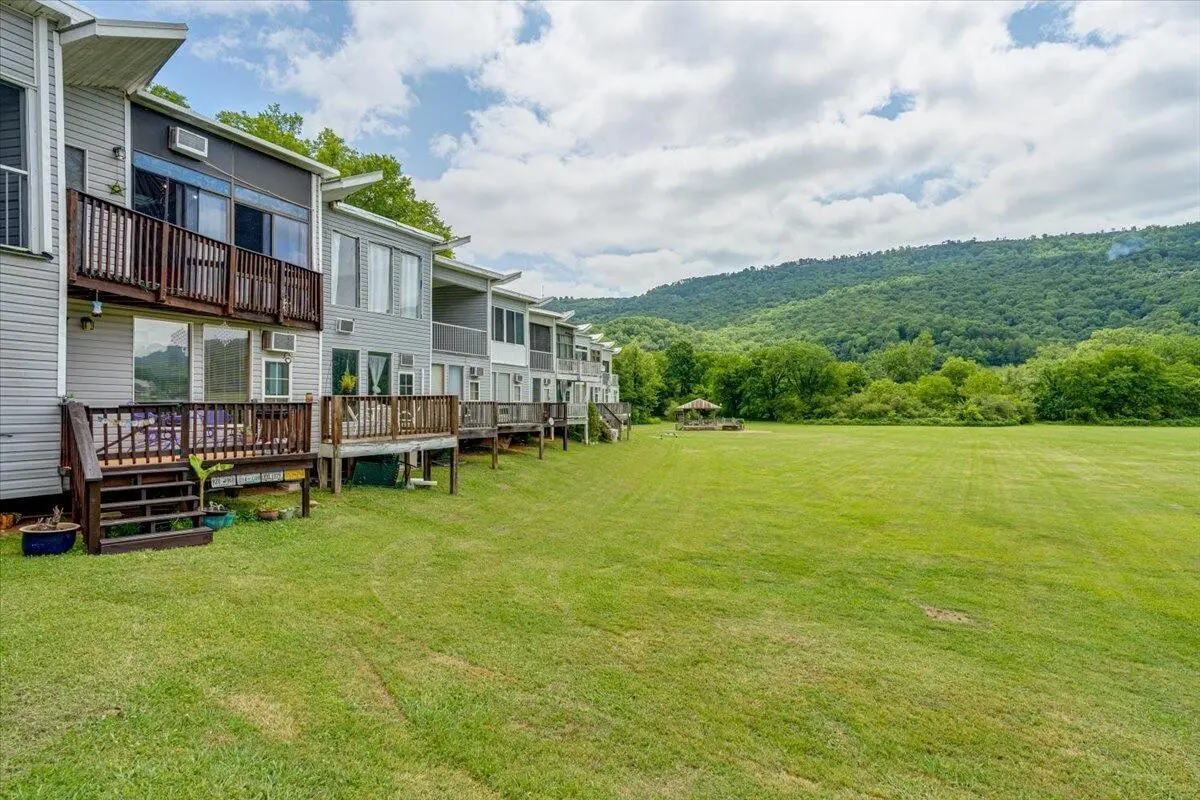 2072 Creek Road, Wildwood, GA 30757