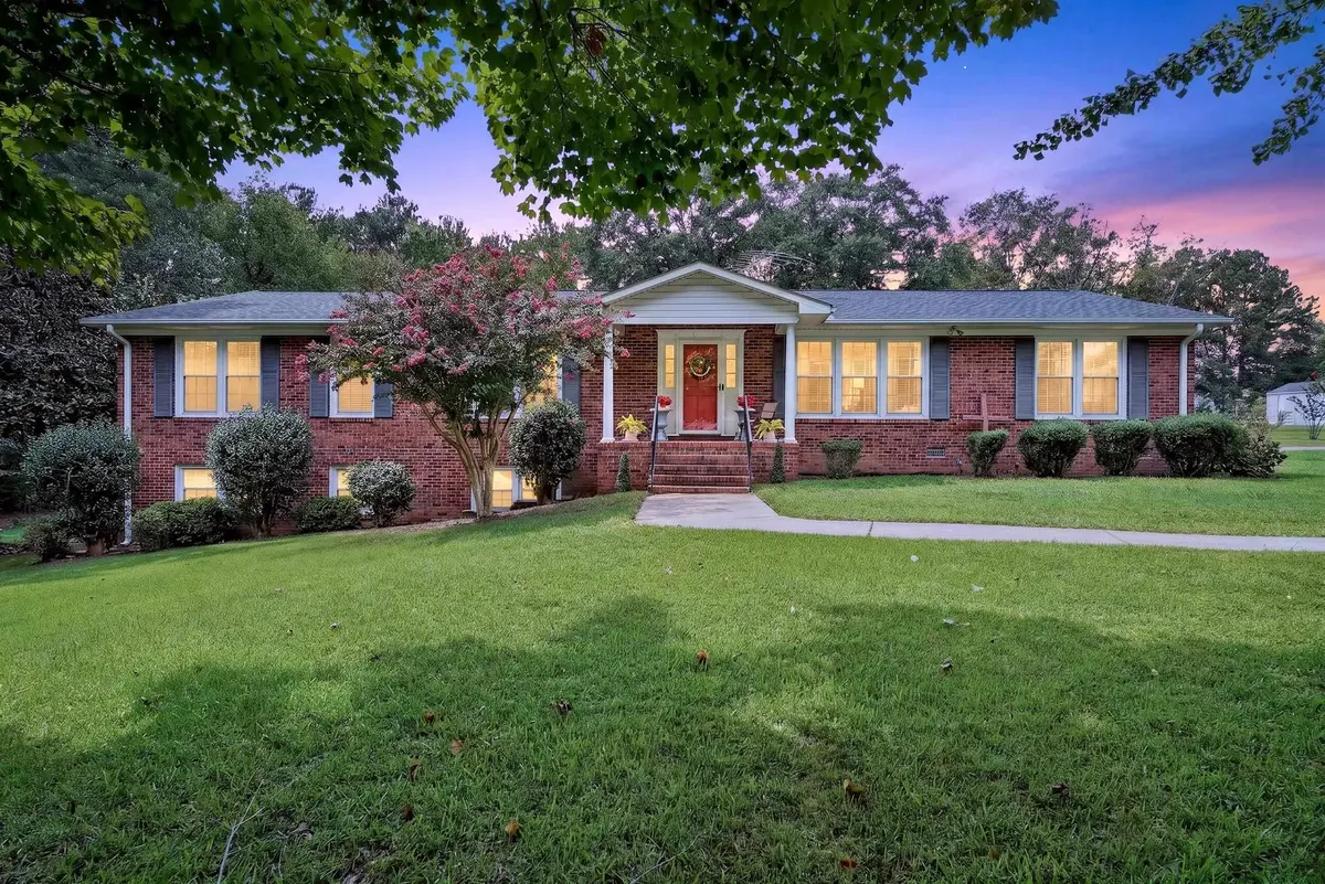 221 Fernbrook Circle, Pacolet, SC 29372