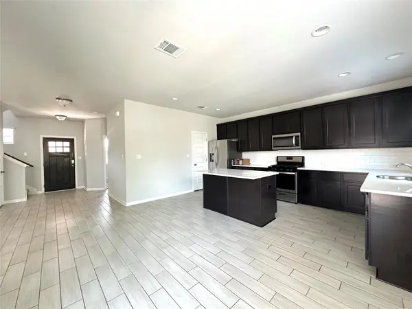 2724 Stone Branch DR, Leander, TX 78641