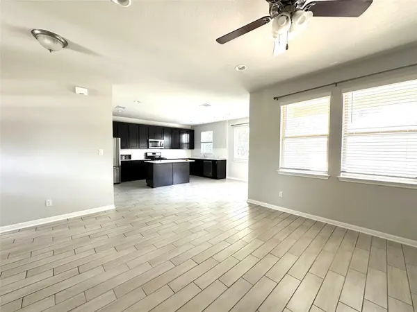 2724 Stone Branch DR, Leander, TX 78641