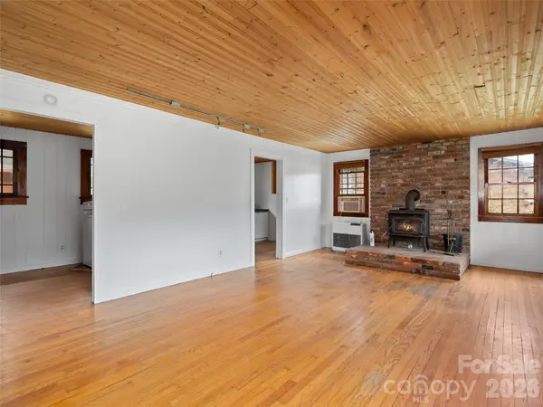 1361 & 1369 Soco RD, Maggie Valley, NC 28751