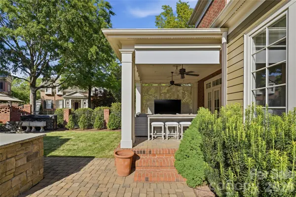 3343 Indian Meadows LN, Charlotte, NC 28210