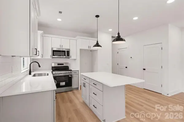 206 W Todd LN #A & B, Charlotte, NC 28208