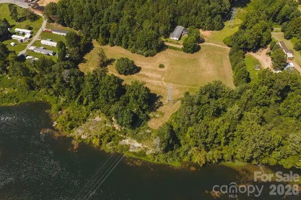51 Fred Jolly LN, Taylorsville, NC 28681