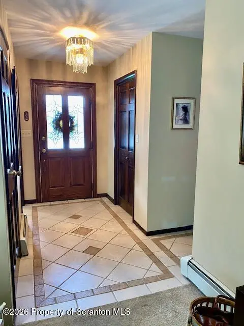 135 Sumner AVE, Clarks Summit, PA 18411