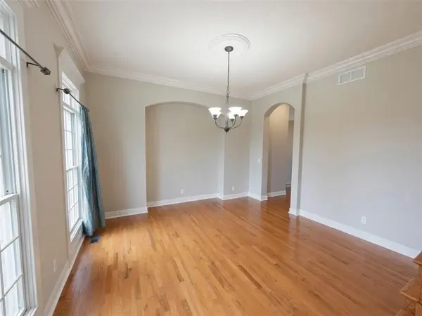 10319 N Saline AVE, Kansas City, MO 64154