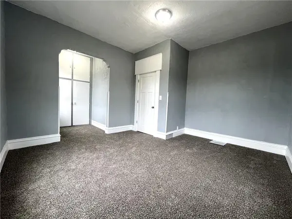 1006 Prospect AVE, St Joseph, MO 64501