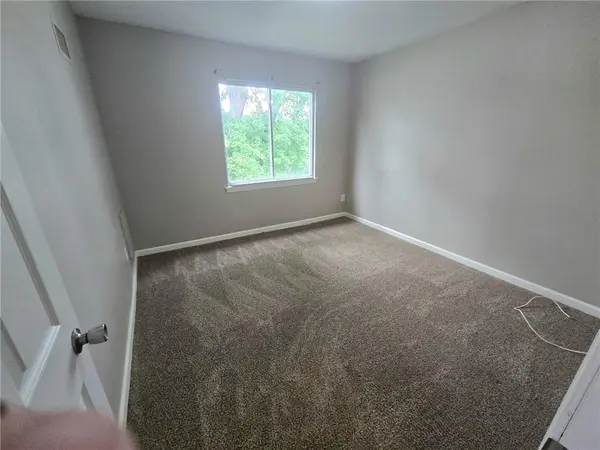 11527 Richmond AVE, Kansas City, MO 64134