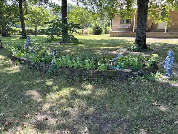 16614 S Hadsell RD, Pleasant Hill, MO 64080