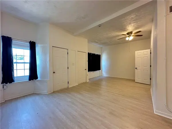 203 NE 2nd ST, Hardin, MO 64035